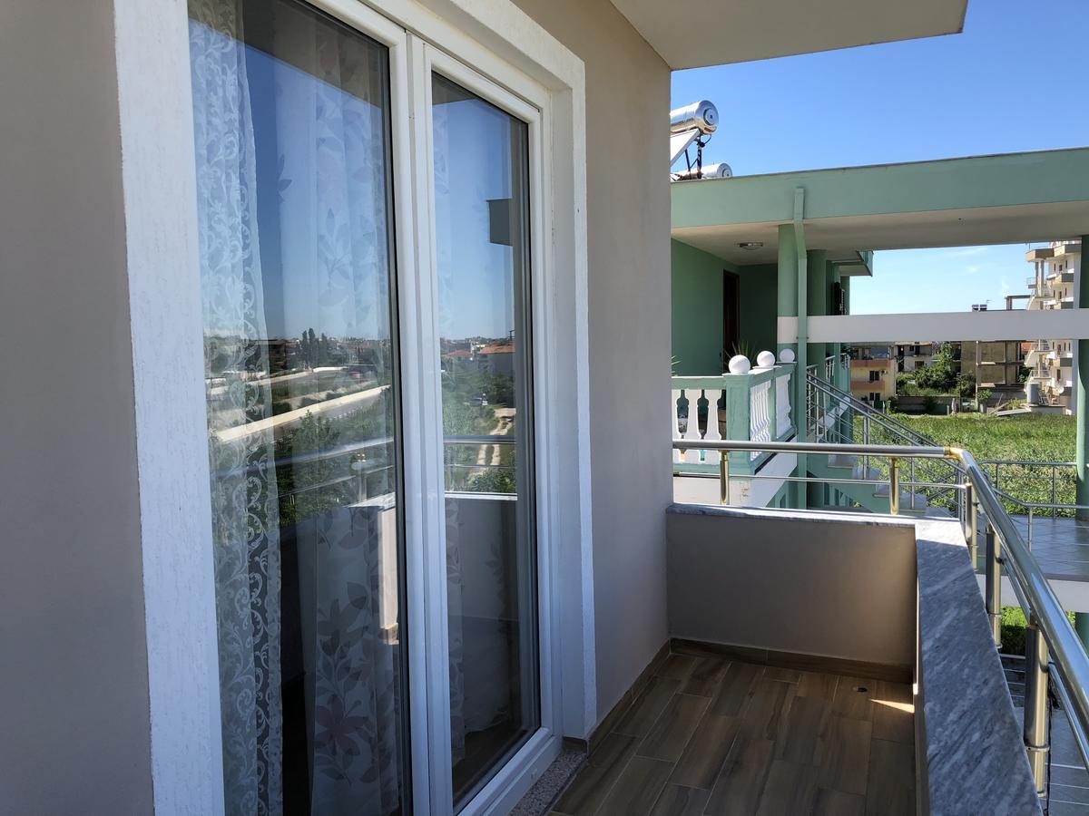 Apartment Pisha Durres Exterior photo